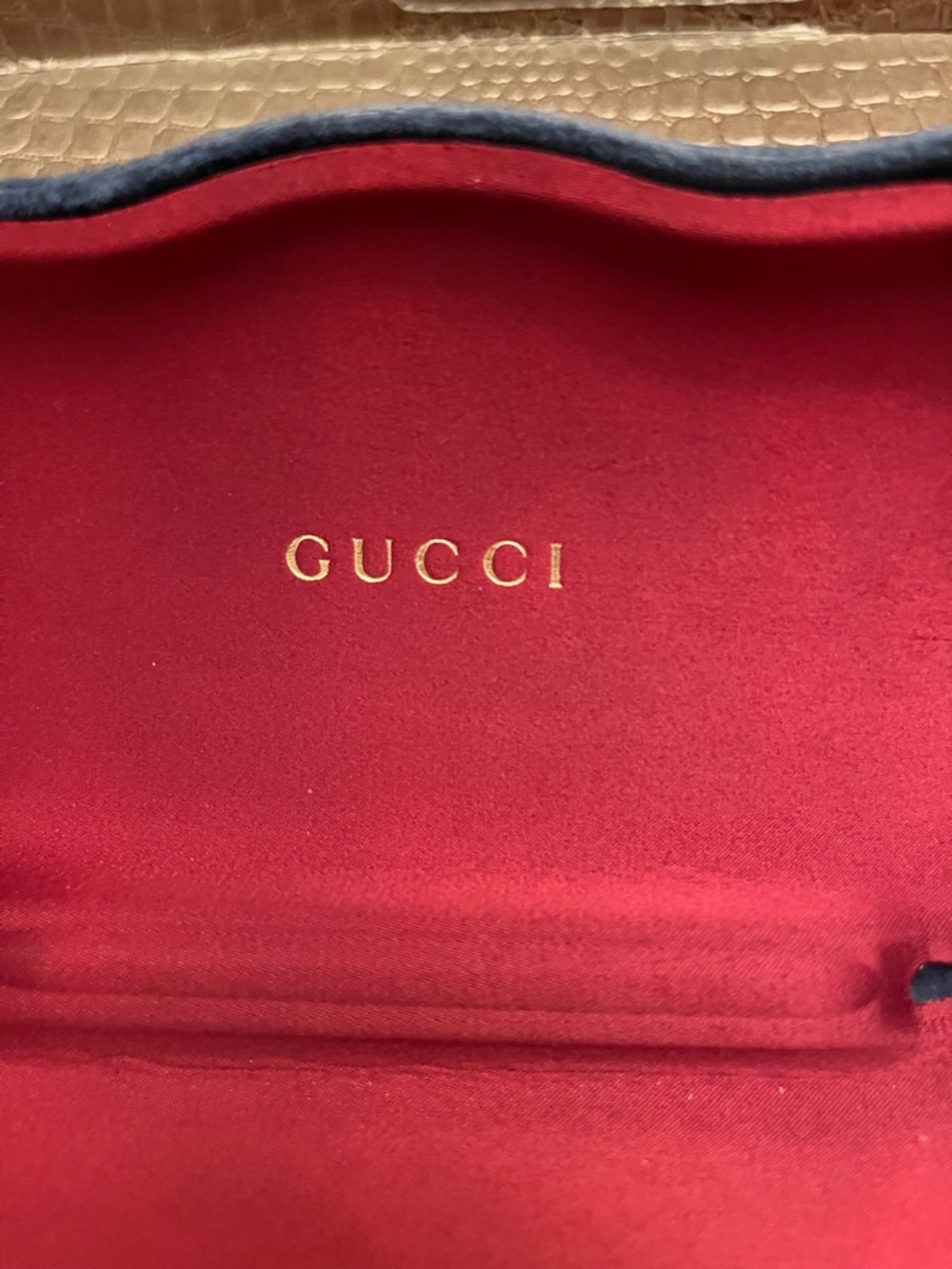 Gucci Navy Velvet Eyewear Case w/Red Lined Interior & Pouch, Linen, & COA Card - Picture 6 of 10